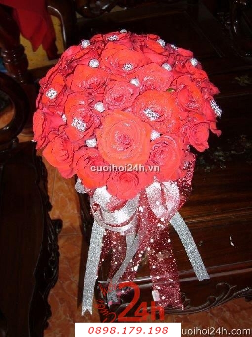 Dịch vụ cưới hỏi 24h trọn vẹn ngày vui chuyên trang trí nhà đám cưới hỏi và nhà hàng tiệc cưới | Hoa hồng đỏ với ngoc trai 2